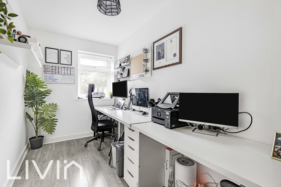 3 bed apartment to rent in Canmore Court, Croydon  - Property Image 9