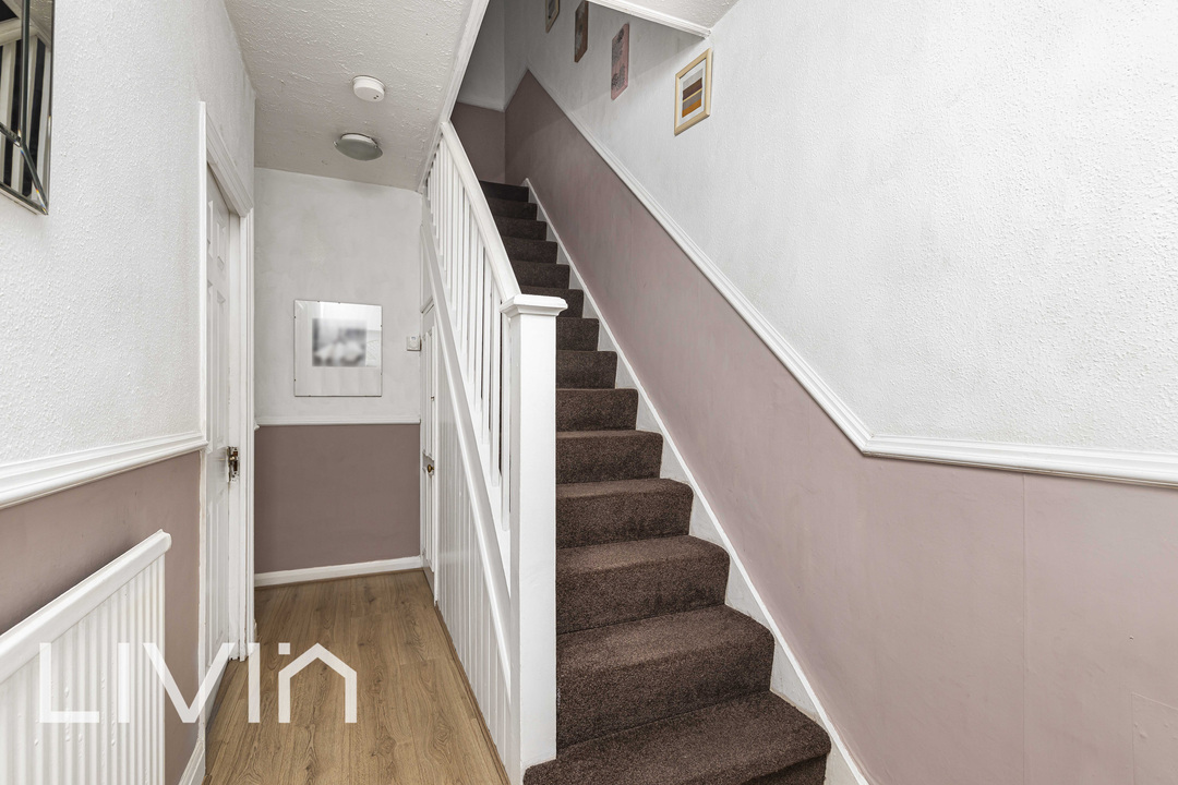 4 bed terraced house for sale in St. Olaves Walk, London  - Property Image 14