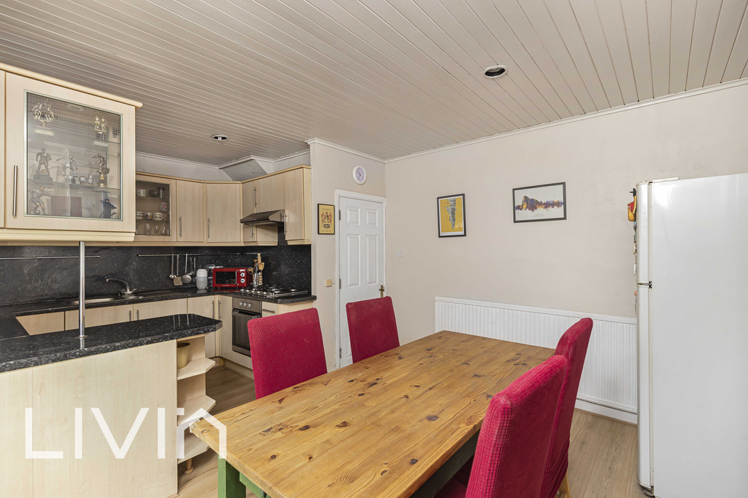 4 bed terraced house for sale in St. Olaves Walk, London  - Property Image 10