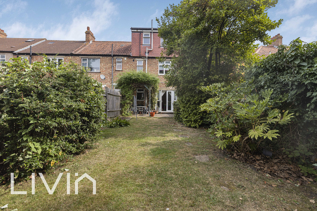 4 bed terraced house for sale in St. Olaves Walk, London  - Property Image 2