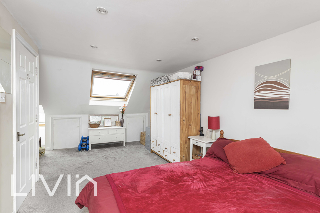 4 bed terraced house for sale in St. Olaves Walk, London  - Property Image 20