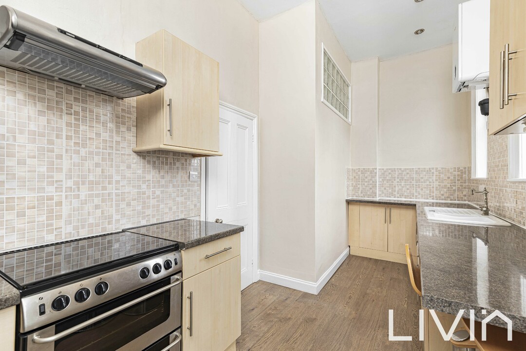 2 bed apartment for sale in Bramley Hill, South Croydon  - Property Image 6