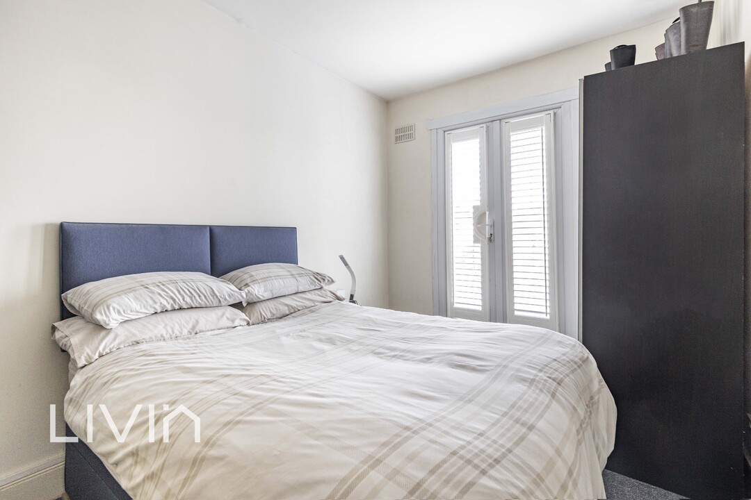 1 bed apartment for sale in Beaulah Lodge, London  - Property Image 6