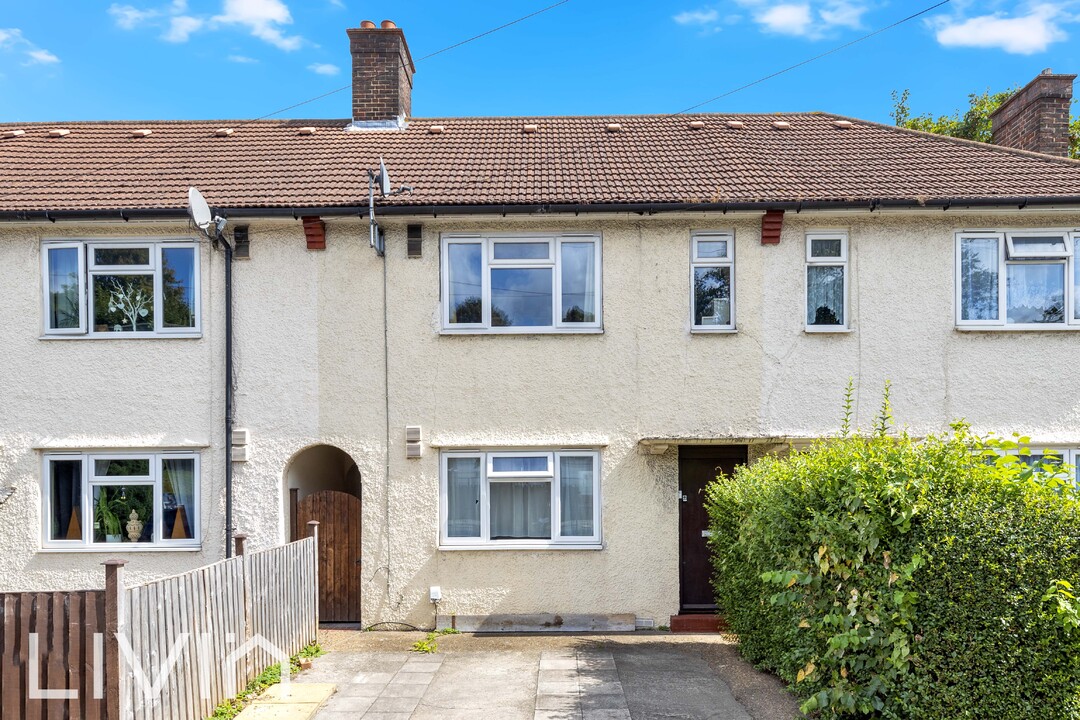 3 bed end of terrace house for sale in Old Town, Croydon  - Property Image 1