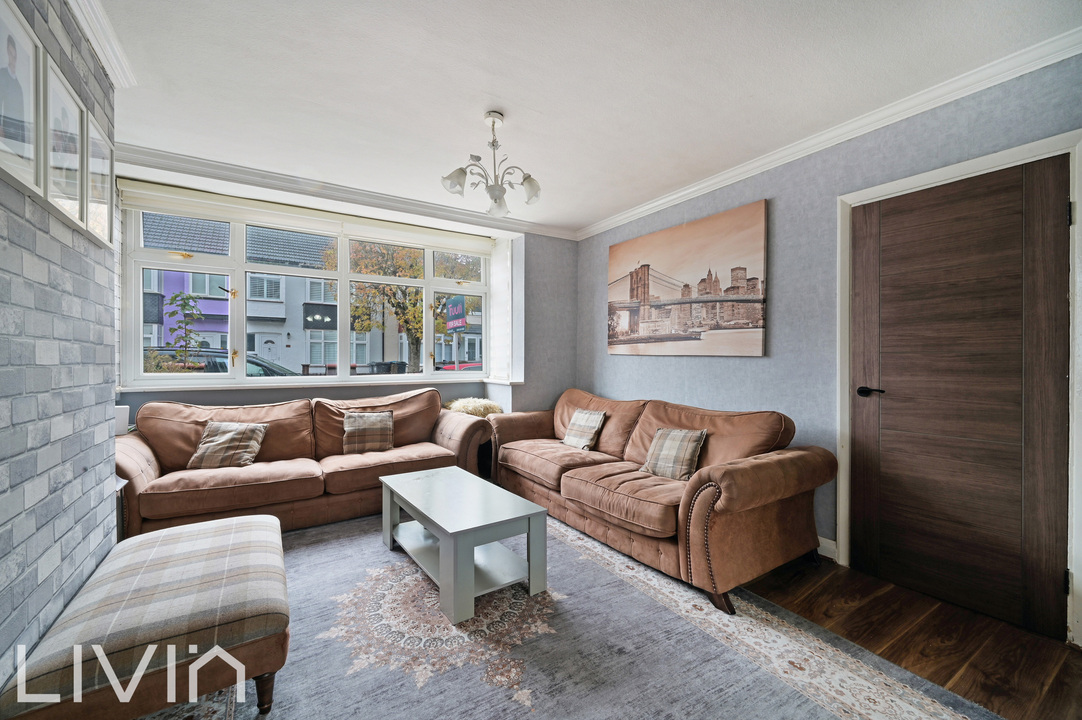 3 bed terraced house for sale in Alderton Road, Croydon  - Property Image 3