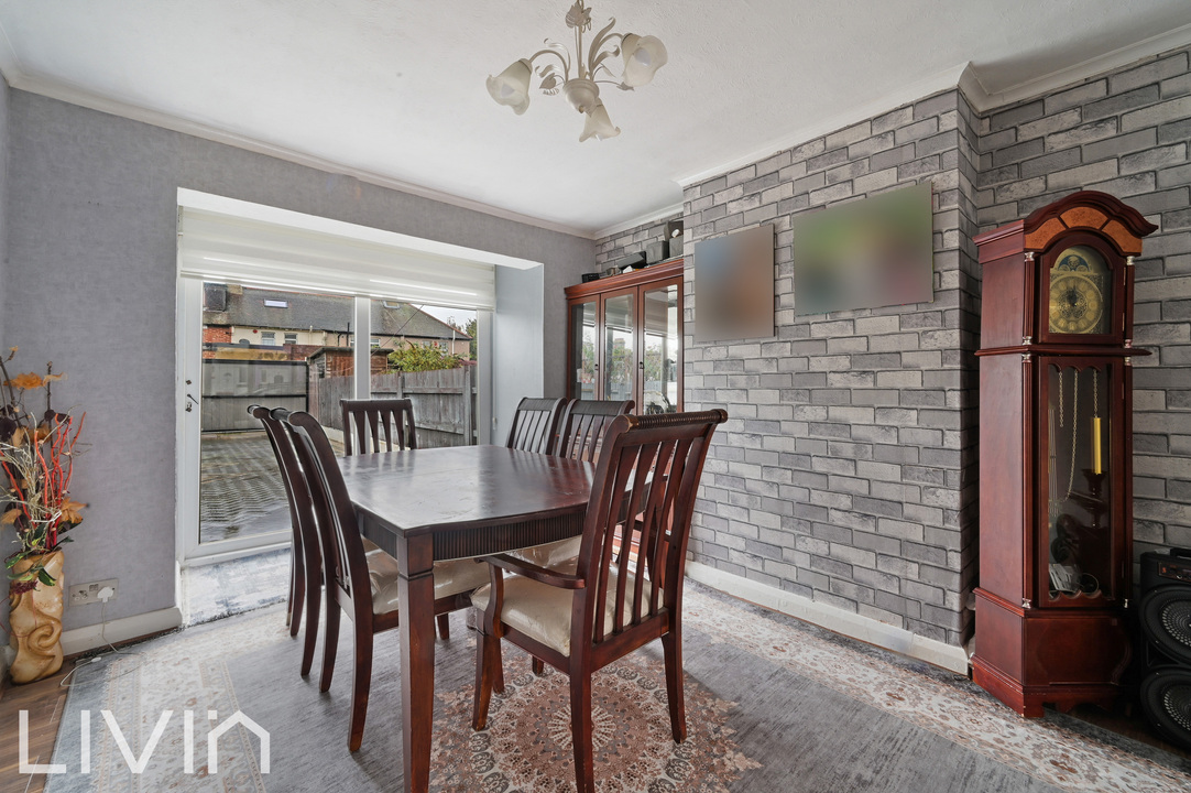 3 bed terraced house for sale in Alderton Road, Croydon 3