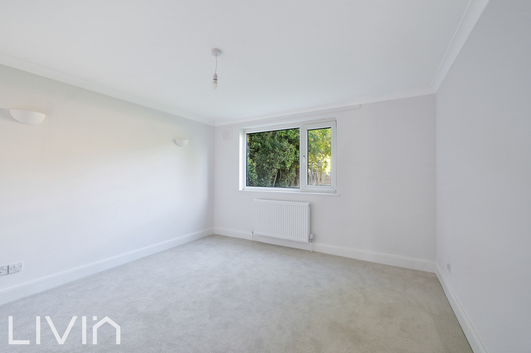 2 bed apartment for sale in Warham Road, South Croydon 11