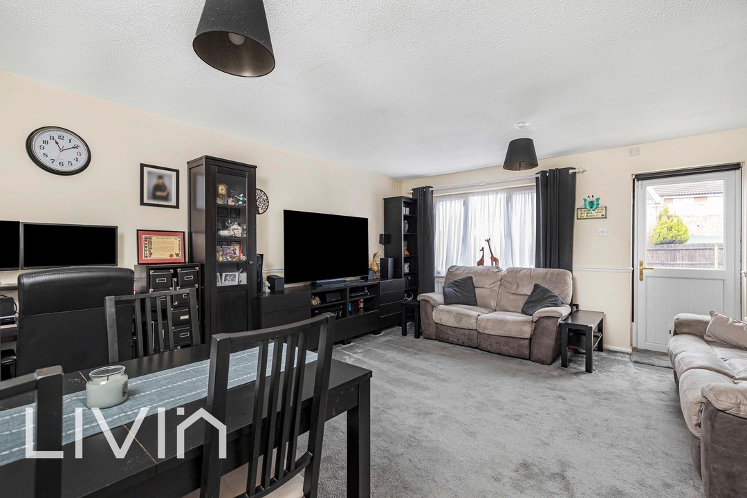 3 bed house for sale in Adams Way, Croydon  - Property Image 10