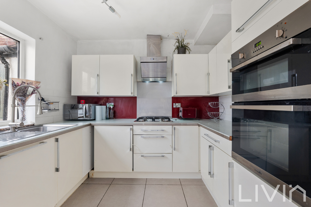 5 bed end of terrace house for sale in Davidson Road, Croydon  - Property Image 15