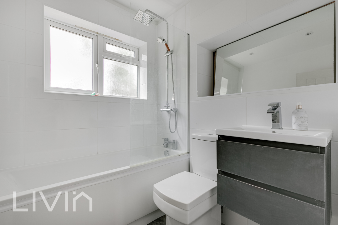 2 bed end of terrace house for sale in Queen Street, CROYDON 12