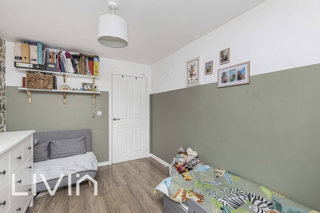 2 bed apartment for sale in Worcester Close, London  - Property Image 13