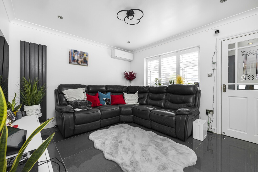 4 bed terraced house for sale in Siddons Road, Croydon 14