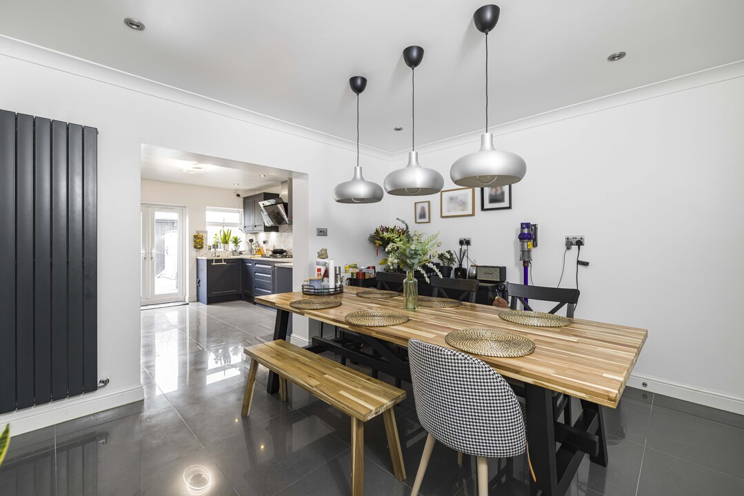 4 bed terraced house for sale in Siddons Road, Croydon 1