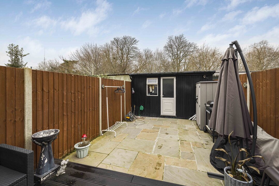 4 bed terraced house for sale in Siddons Road, Croydon 9