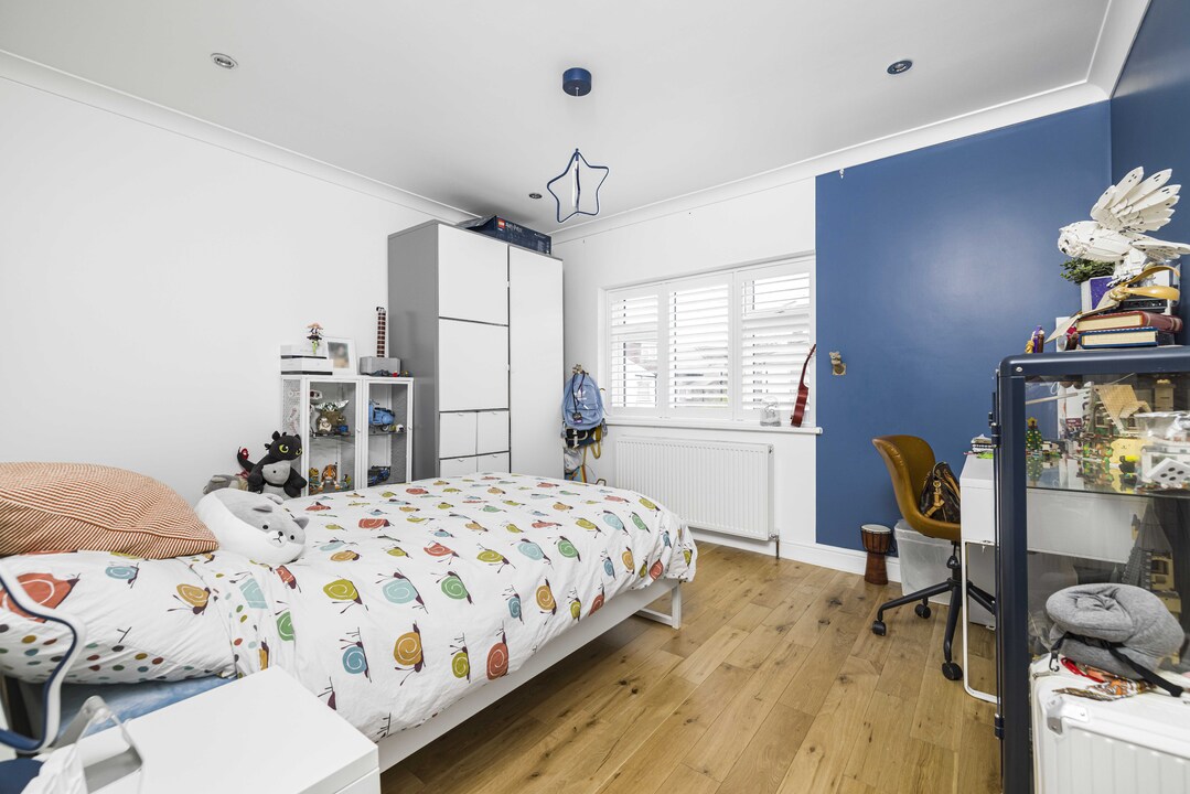 4 bed terraced house for sale in Siddons Road, Croydon 5