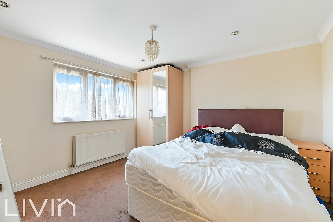 5 bed terraced house for sale in Ederline Avenue, London 8