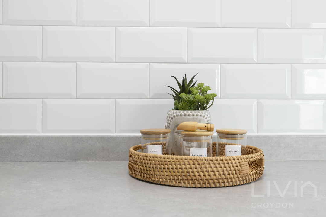 1 bed apartment for sale in Lower Addiscombe Road, Croydon 7