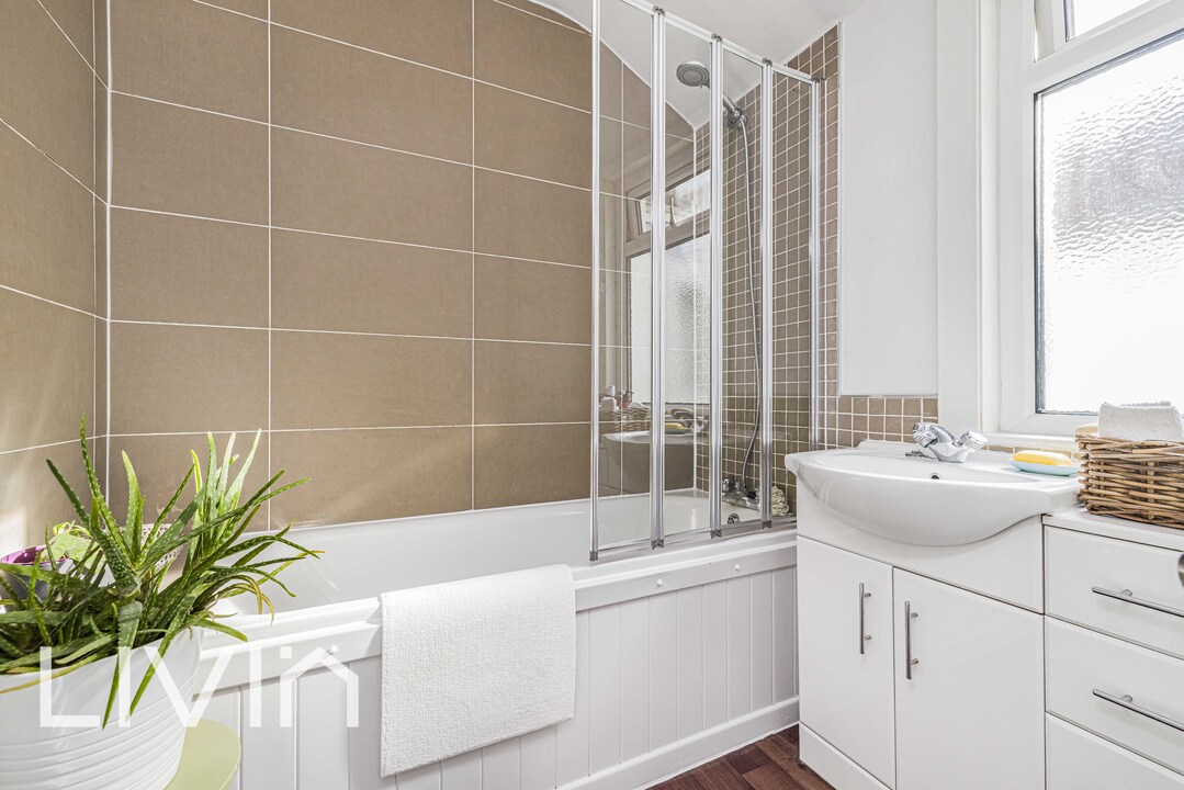 3 bed terraced house for sale in Woodside Road, London 16