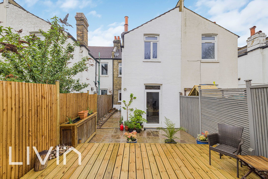 3 bed terraced house for sale in Woodside Road, London 20