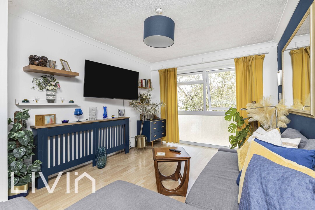 1 bed apartment for sale in Findon Court, Croydon, CR0