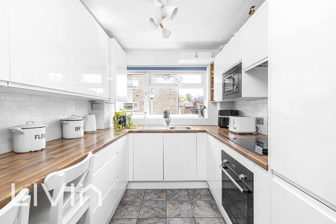 1 bed apartment for sale in Findon Court, Croydon  - Property Image 5