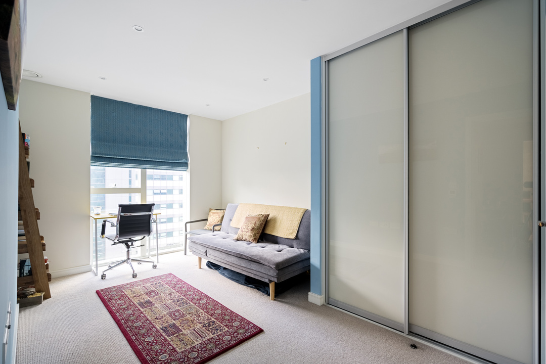 2 bed apartment for sale in Saffron Central Square, Croydon 9