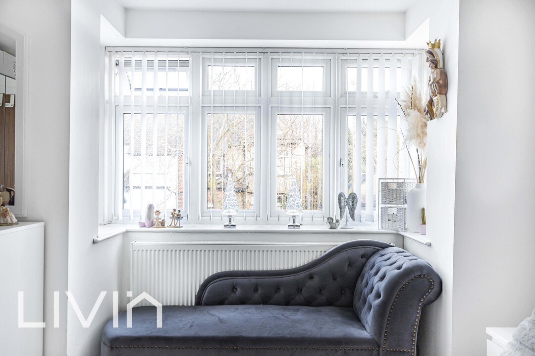 3 bed detached house for sale in Salcott Road, Sutton 15