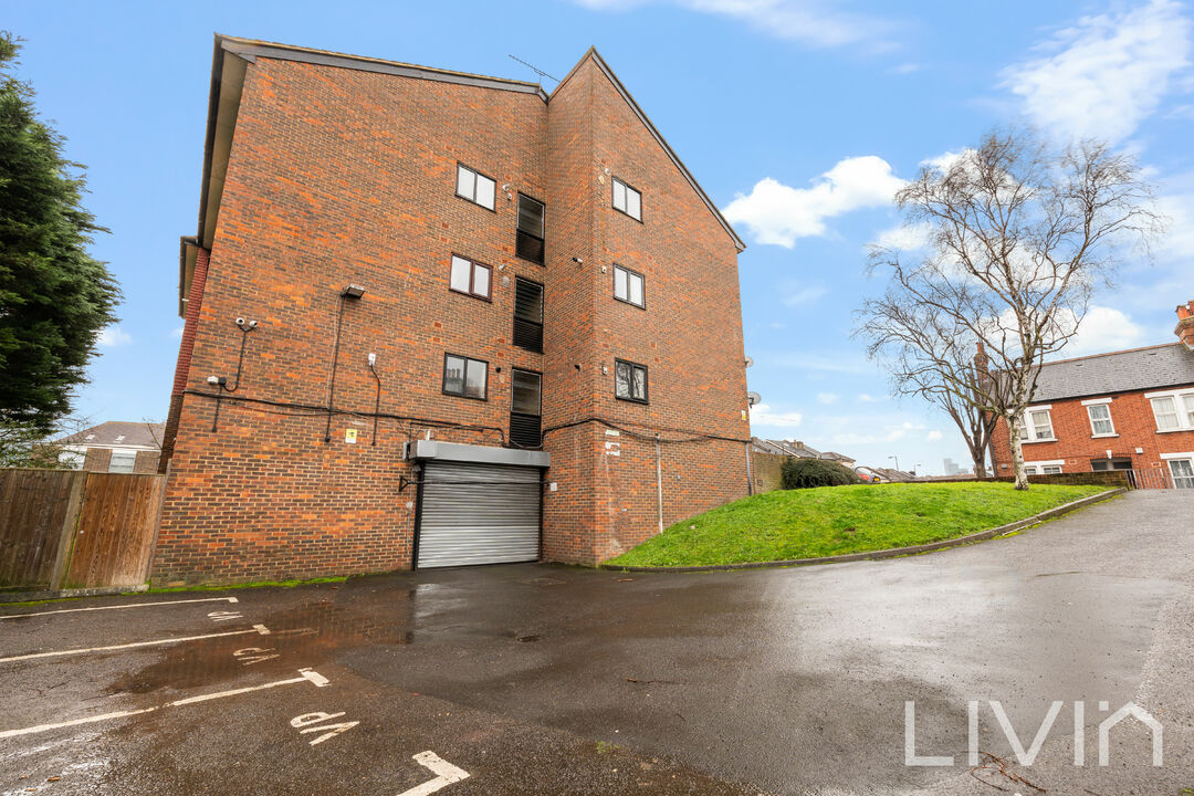 2 bed apartment for sale in Princess Road, Croydon  - Property Image 16