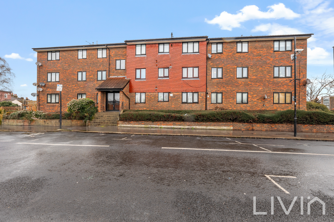 2 bed apartment for sale in Princess Road, Croydon  - Property Image 2