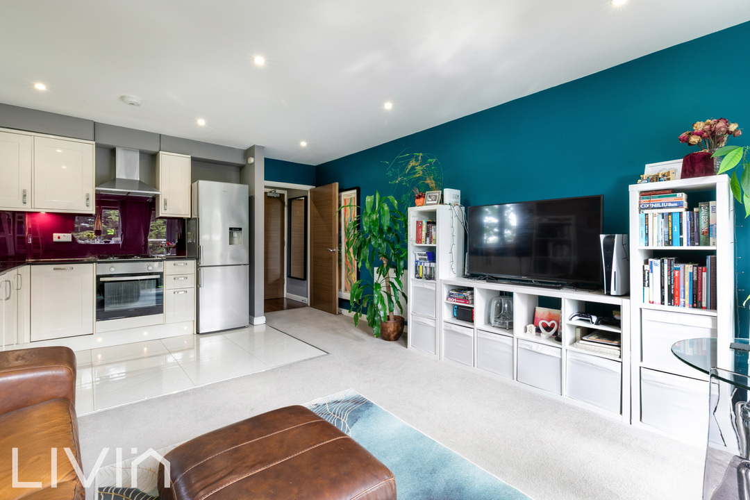 1 bed apartment for sale in Lower Coombe Street, Croydon 2
