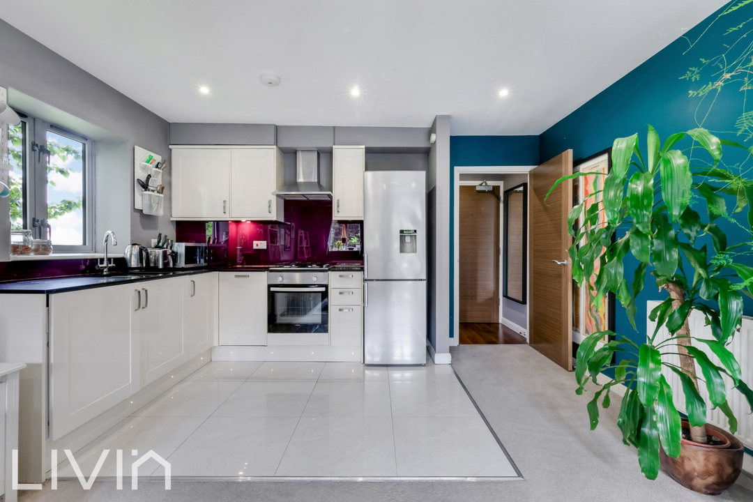 1 bed apartment for sale in Lower Coombe Street, Croydon 5