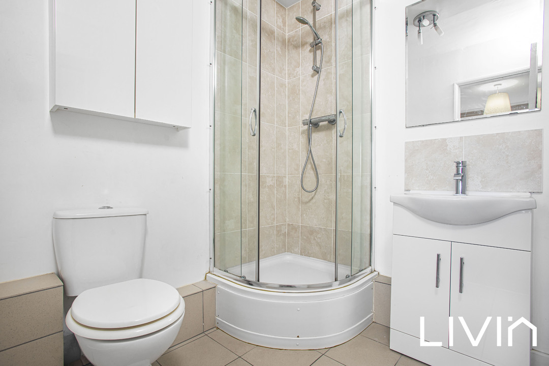 4 bed terraced house for sale in Waldronhyrst, South Croydon 11