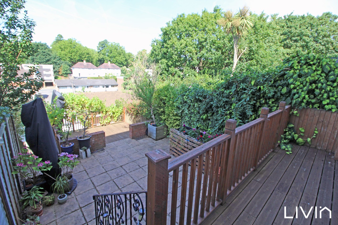 4 bed terraced house for sale in Waldronhyrst, South Croydon 14