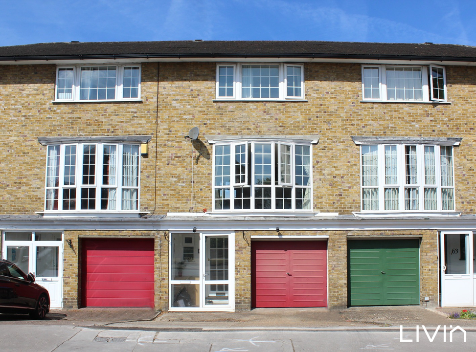 4 bed terraced house for sale in South Croydon, South Croydon  - Property Image 1