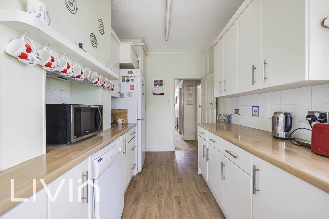 4 bed terraced house for sale in Ashburton Avenue, Croydon  - Property Image 7