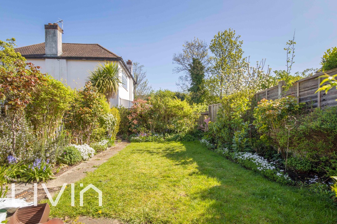 3 bed terraced house for sale in Everton Road, Croydon 1