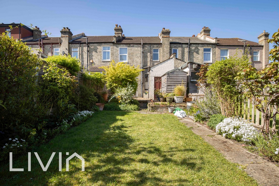 3 bed terraced house for sale in Everton Road, Croydon 8