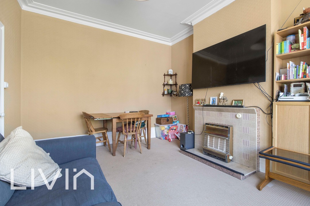 3 bed terraced house for sale in Everton Road, Croydon 4