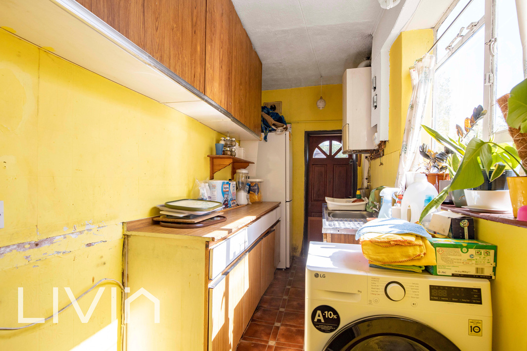 3 bed terraced house for sale in Everton Road, Croydon 7