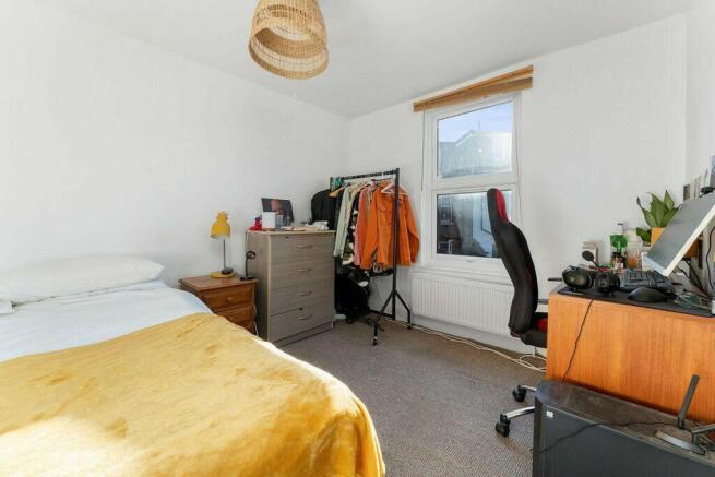 4 bed semi-detached house for sale in Garratt Lane, London 6