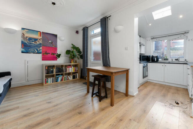 4 bed semi-detached house for sale in Garratt Lane, London 1