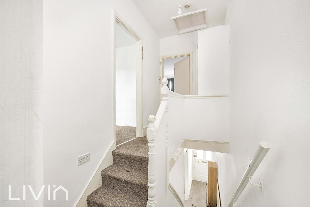 3 bed house for sale in Howberry Road, Thornton Heath  - Property Image 14