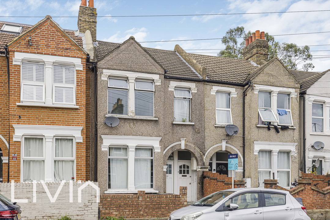 2 bed house for sale in Charlmont Road, London, SW17