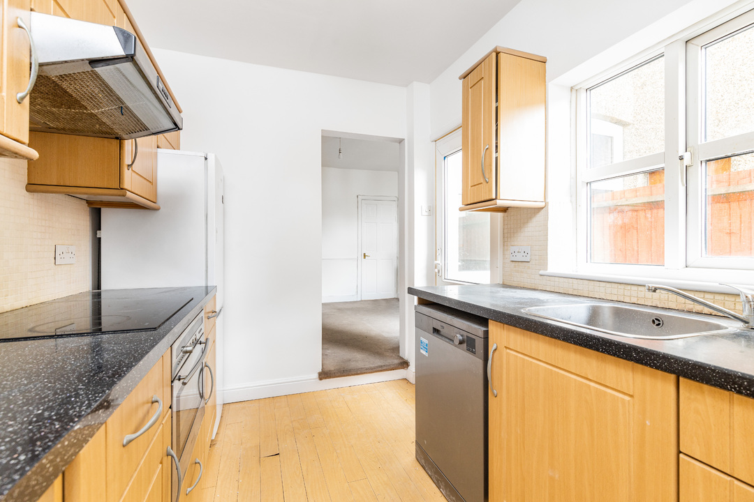 2 bed terraced house for sale in Vicarage Road, Croydon 4