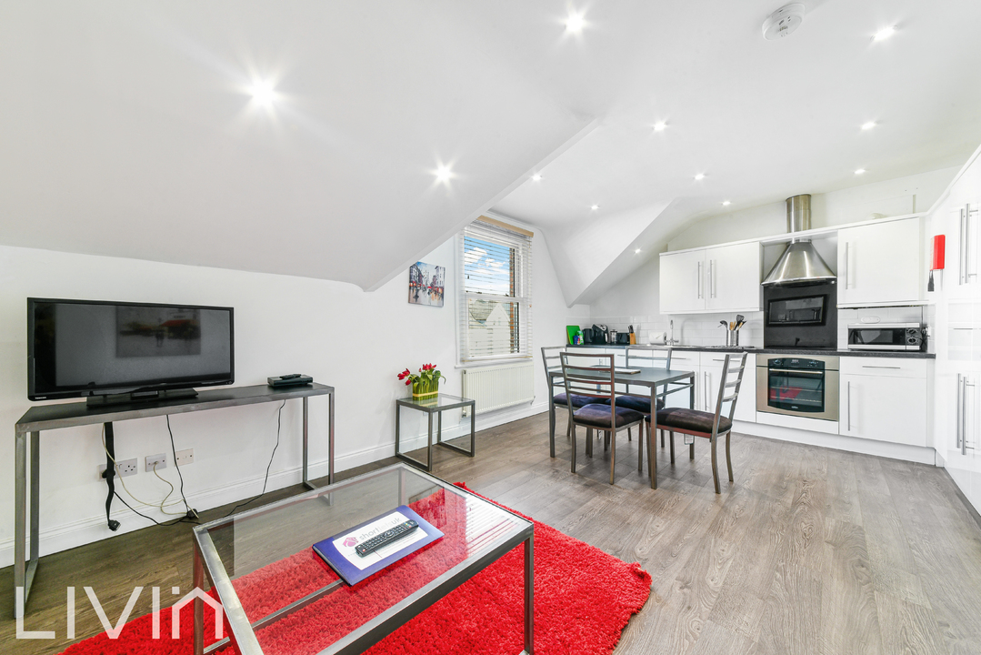 1 bed apartment for sale in Woodstock Road, Croydon  - Property Image 1