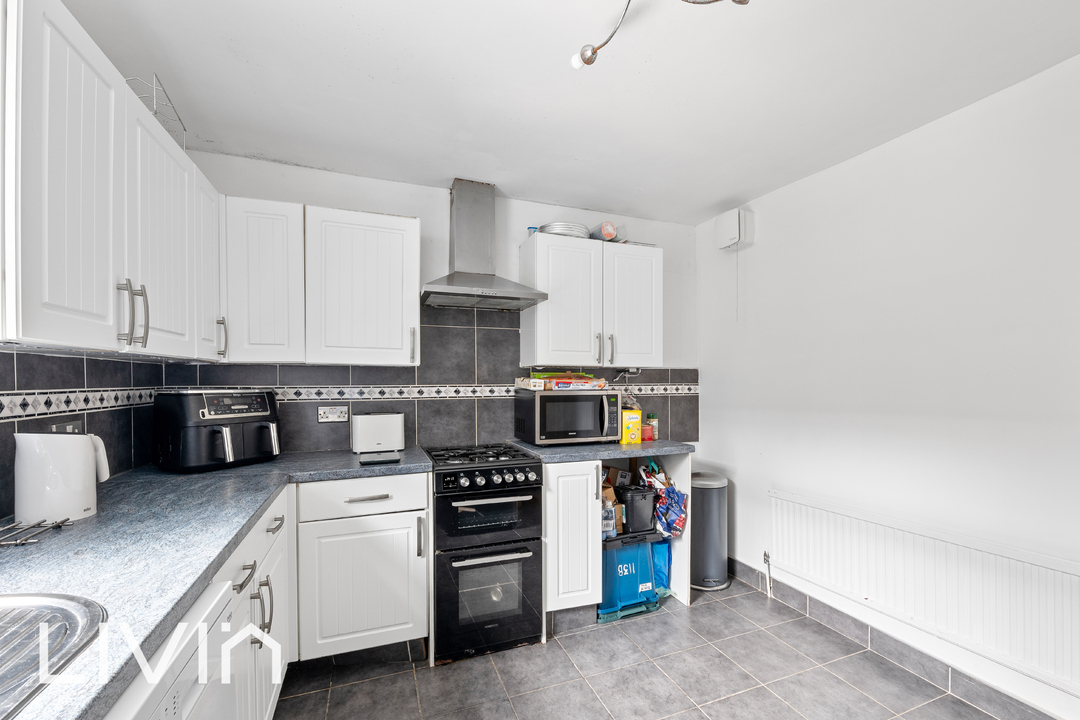 1 bed apartment for sale in Davidson Road, Croydon 9