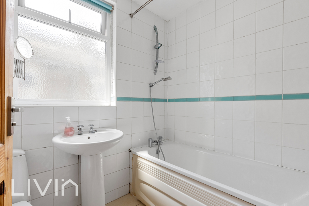 1 bed apartment for sale in Davidson Road, Croydon 14