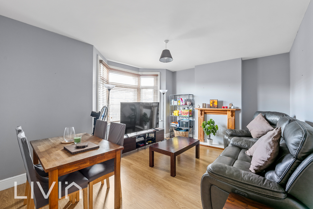 1 bed apartment for sale in Davidson Road, Croydon  - Property Image 1