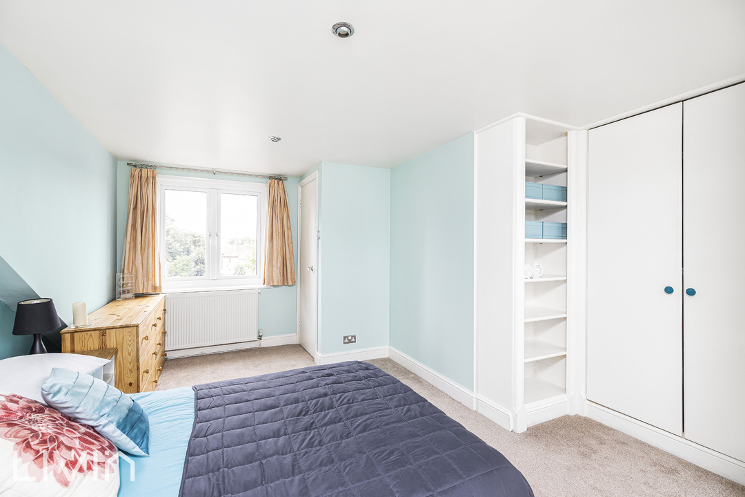 3 bed terraced house for sale in Benson Road, Croydon  - Property Image 14