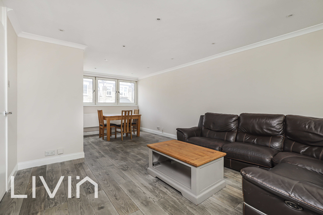 3 bed maisonette for sale in Paulet Road, London  - Property Image 3